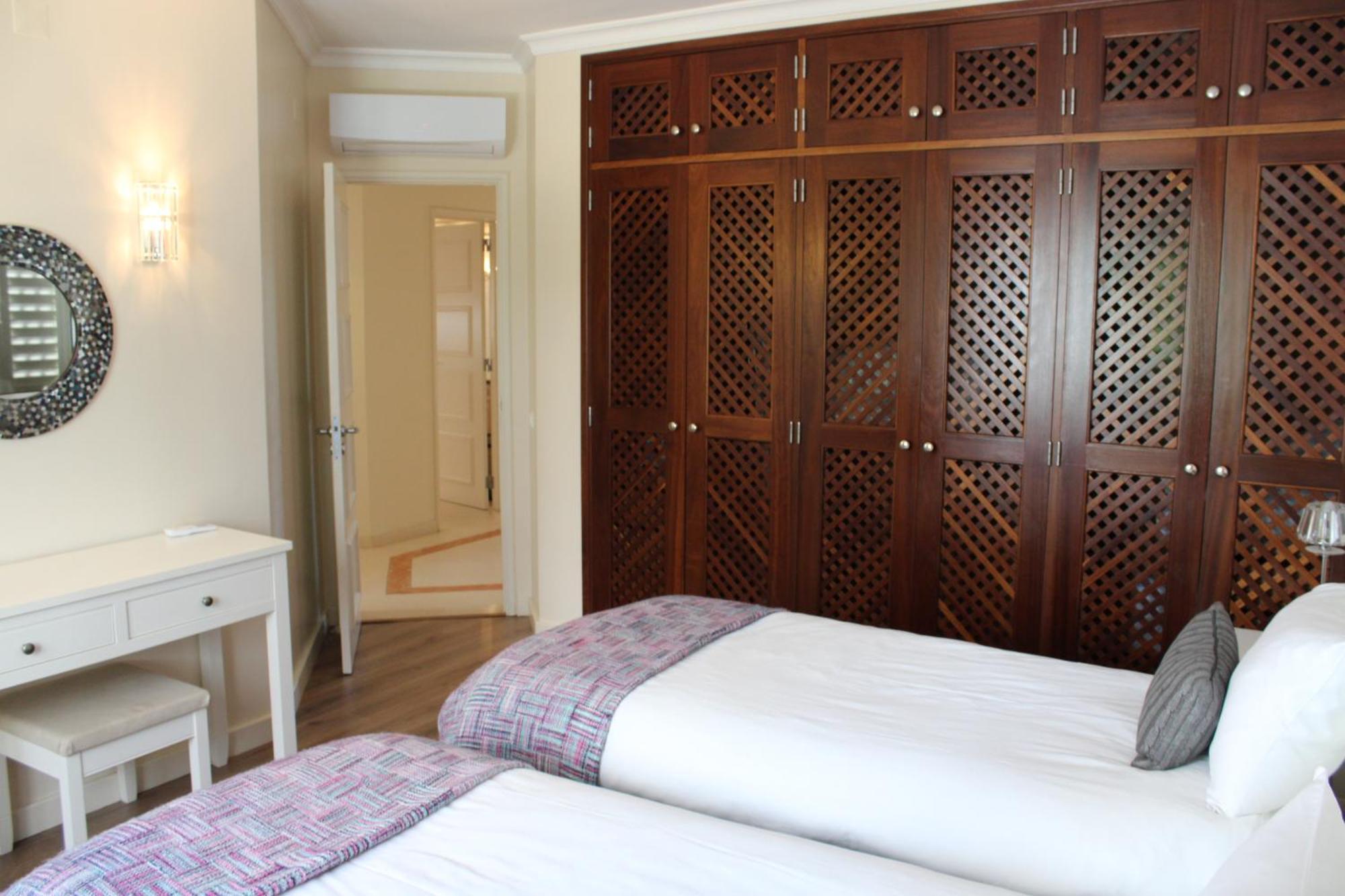 Luxury 2 Bedroom Apartment With Private Garden Almancil Exterior foto