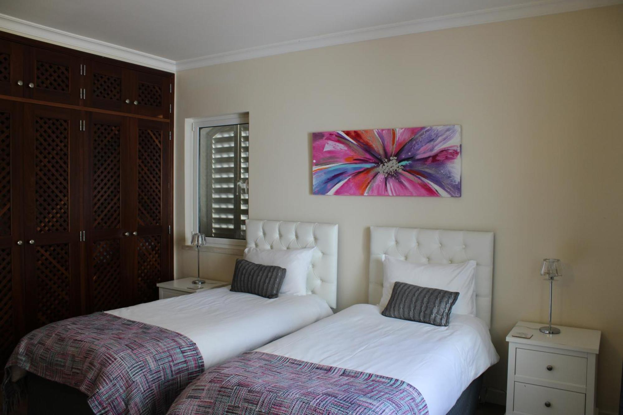 Luxury 2 Bedroom Apartment With Private Garden Almancil Exterior foto