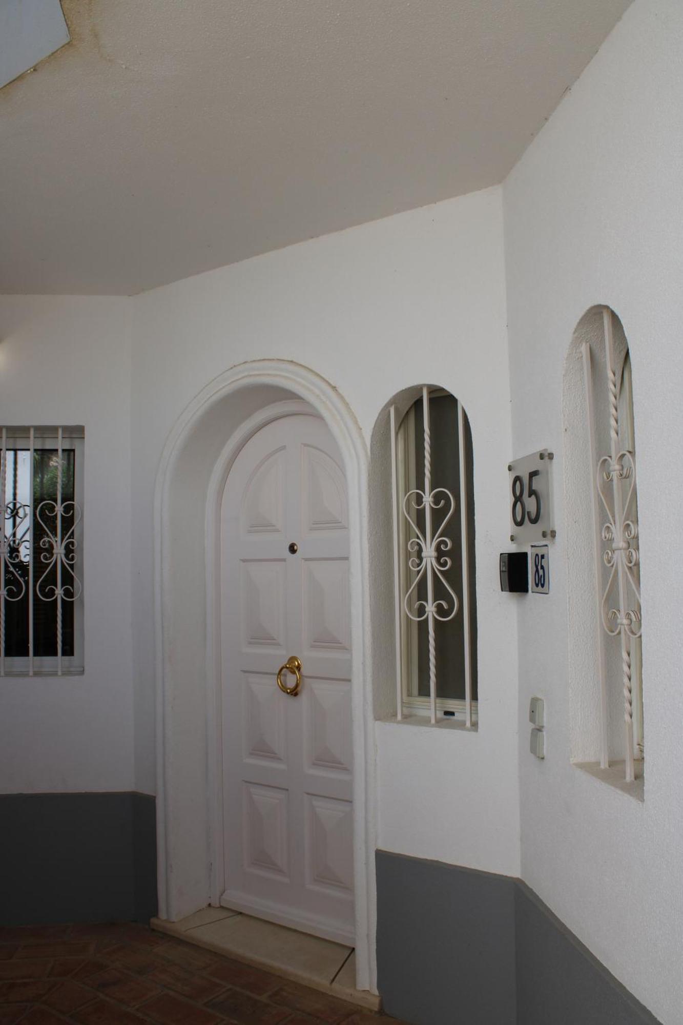 Luxury 2 Bedroom Apartment With Private Garden Almancil Exterior foto
