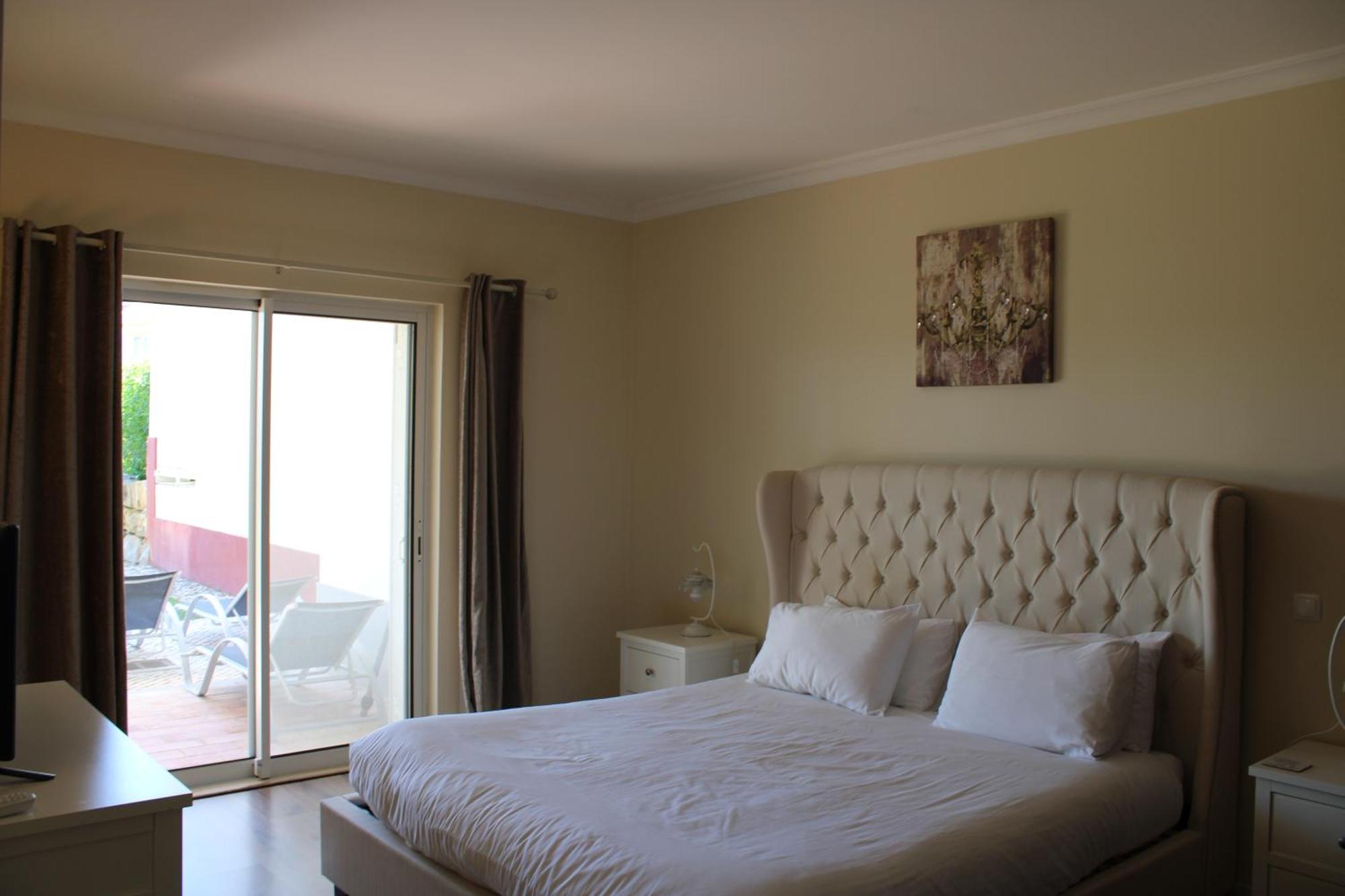 Luxury 2 Bedroom Apartment With Private Garden Almancil Exterior foto